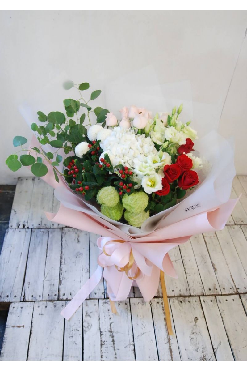 豐盛玫瑰搭配繡球Lush Rose & Hydrangea